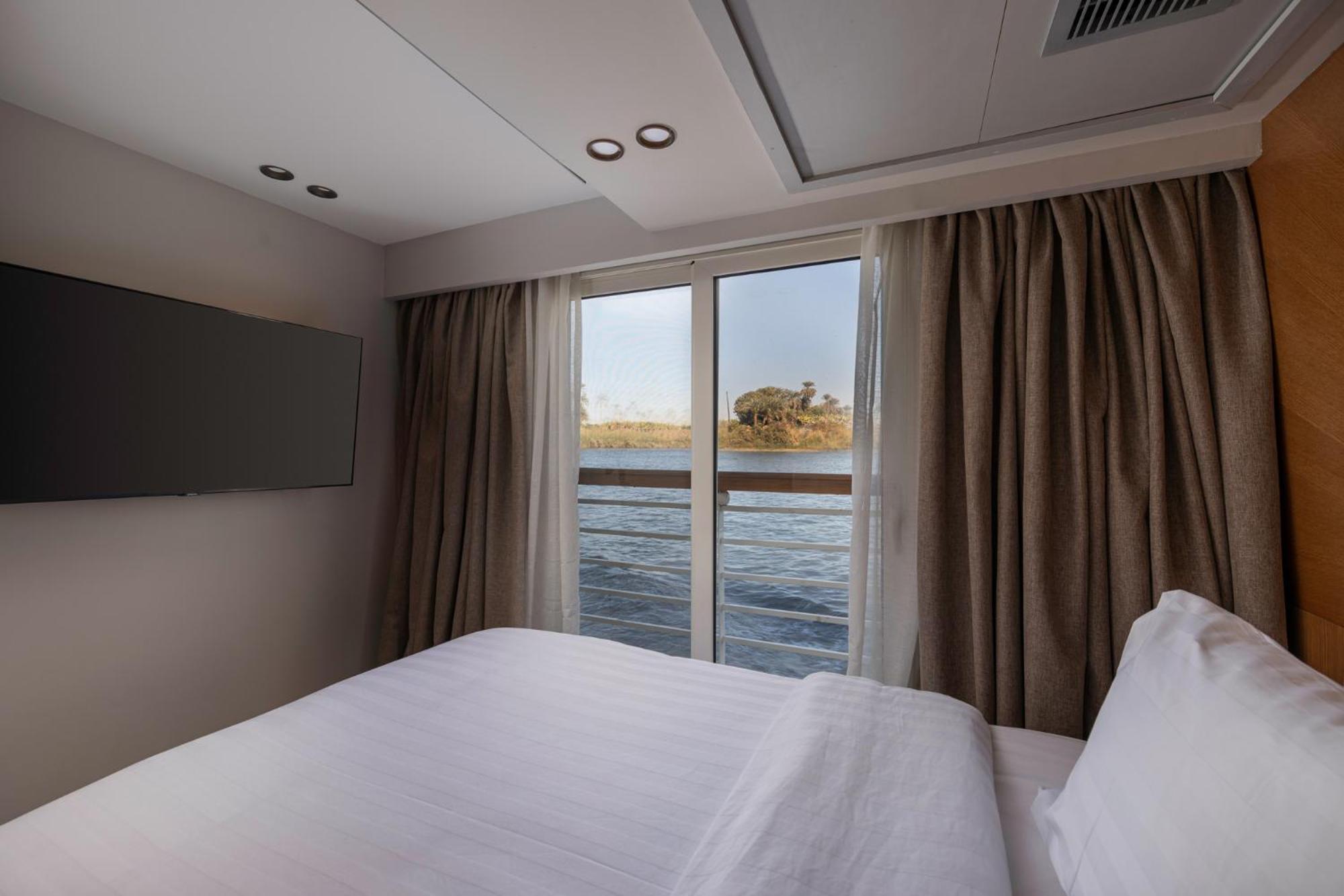 Tia Boutique Nile Cruise - Every Monday From Luxor For 04 & 07 Nights - Every Friday From Aswan For 03 & 07 Nights ภายนอก รูปภาพ